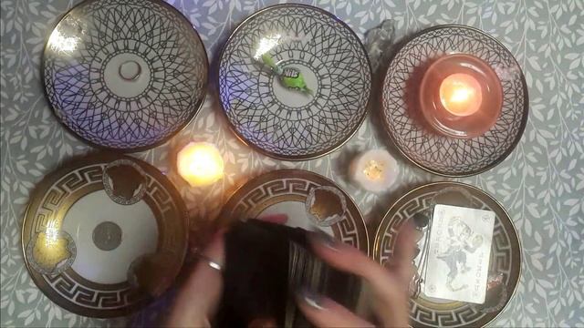 Выбирай кружечку и камушек и узнай, что тебя ждёт в новом году!🧿💥🧿 гадание на святки)