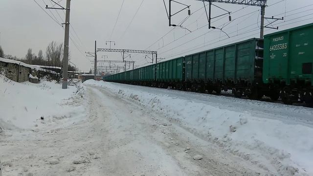 ВЛ80С-1777/1704 с грузовым составом смотреть онлайн