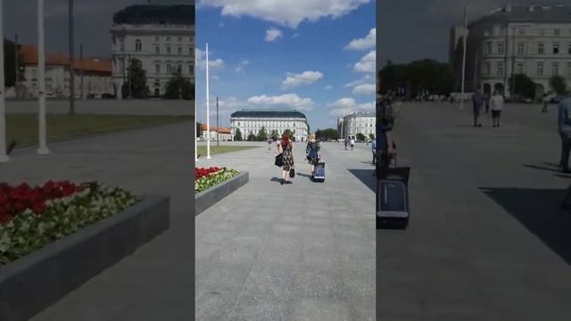 ПЛОЩАДЬ ПОД НАЗВАНИЕМ: ГРОБ НЕЗНАЕМОГО ЖОВНЕЖА., ИЛИ ПО РУСКИ ЗВУЧИТ: МОГИЛА НЕИЗВЕСТНОГО СОЛДАТА. смотреть онлайн