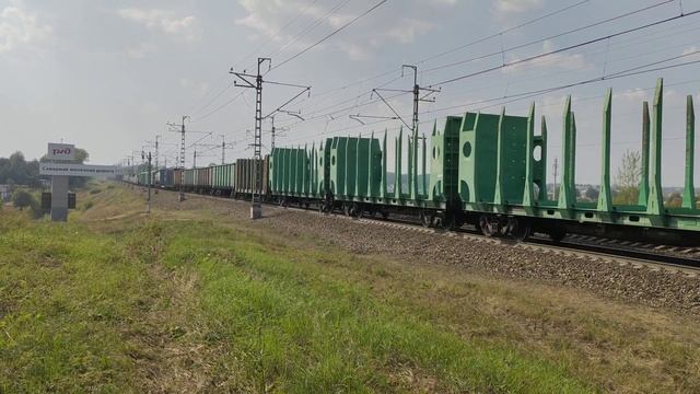 [Ultra HD] Электровоз ВЛ11У.8-707 с грузовым поездом смотреть онлайн