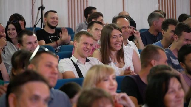 1/8 финала Донбасской Лиги Смеха - команда "Своя атмосфера" и Абрам Оганесян смотреть онлайн