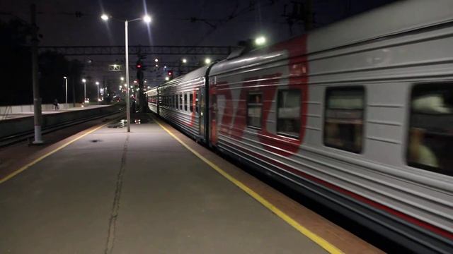 ЧС200-005 с поездом №56 Москва - Санкт-Петербург смотреть онлайн