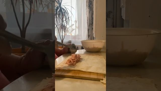 Быстрые и вкусные конвертики из лаваша с начинкой смотреть онлайн