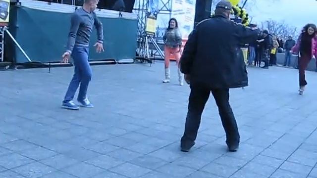 Одесса Мужик отжигает на Юморинне 2012года смотреть онлайн