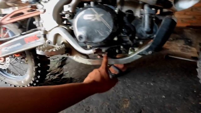 cx 250 se | kati charcha lagado rahe6 dirt bike servicing garda khira 👀 смотреть онлайн