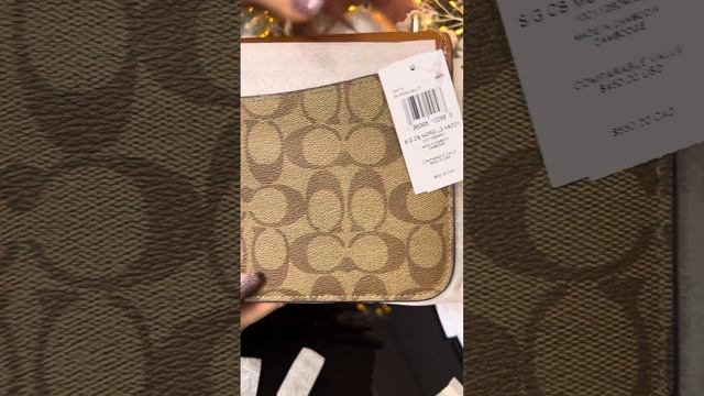 Распаковка COACH Large Morgan Square Crossbody In Colorblock Signature Canvas (gold/khaki multi) смотреть онлайн