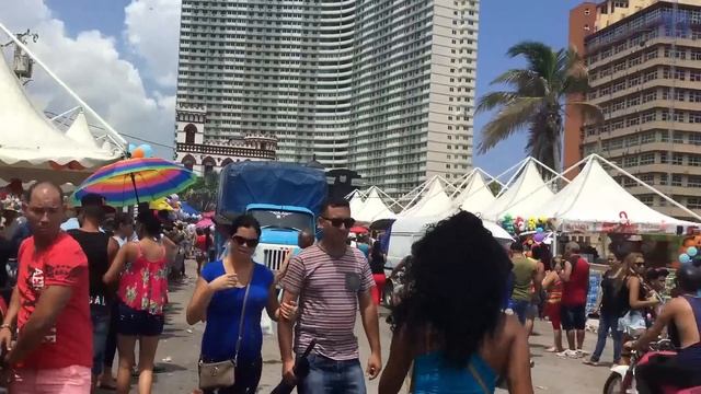 Con un amplio programa de actividades inicia el verano 2016 en Cuba смотреть онлайн