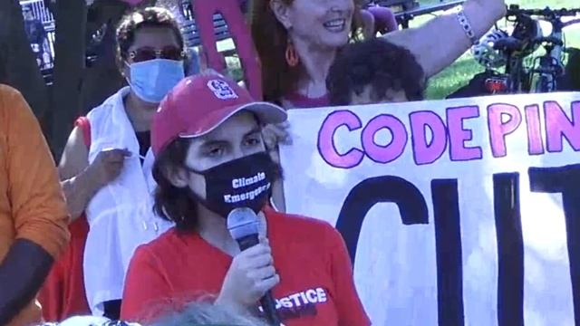 Cut the Pentagon & Fund the People смотреть онлайн