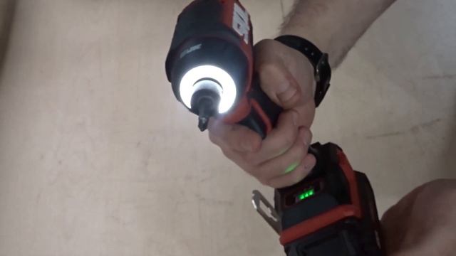 SKIL 20V Brushless Cordless Impact Driver Model: 3225 (Tool Review) смотреть онлайн