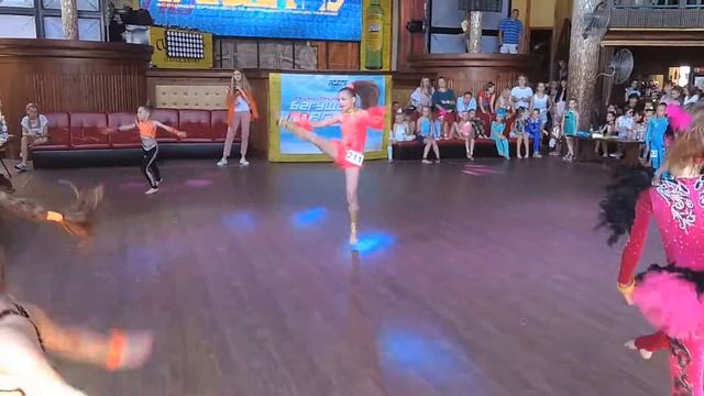 Лена, диско, 2я лига, 1/2 - Бегущие по волнам /Одесса 2017 смотреть онлайн