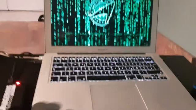 Unlocking my computer with my RFID Implant (flexNT) and locking it again with my Magnetimplant смотреть онлайн