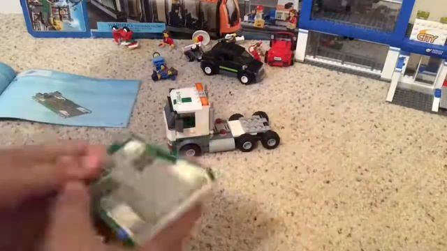 LEGO City 60097 City Square (SpeedBuild) смотреть онлайн
