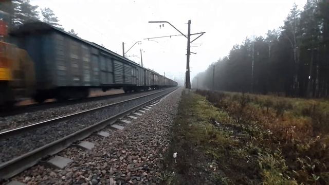 "Широкий угол обзора"! Тепловоз ЧМЭ3-3008 с малым грузовым поездом. БМО ж/д смотреть онлайн