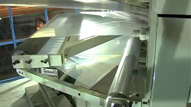 Coextrusora Yatai 1800 mm de ancho Embobinador Automatico смотреть онлайн