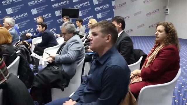 Представители власти и бизнеса Орловский области в ОРПЦ «ФУД СИТИ» смотреть онлайн