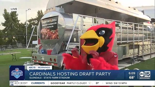 Food to try at the Arizona Cardinals draft party on Thursday смотреть онлайн