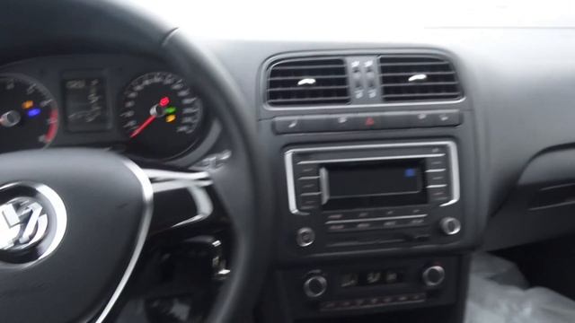 Основательный Седан! 2018 Фольксваген Поло смотреть онлайн