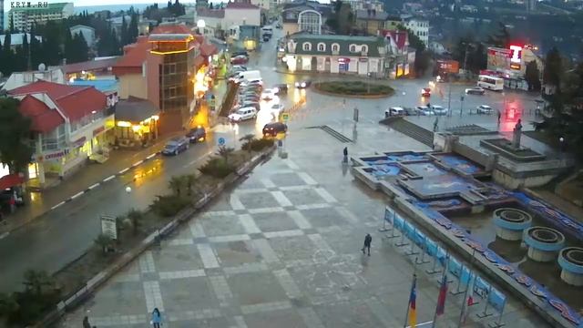 Вебкамера "Площадь Советская". Запись 11.02.2018 18:00:04 смотреть онлайн