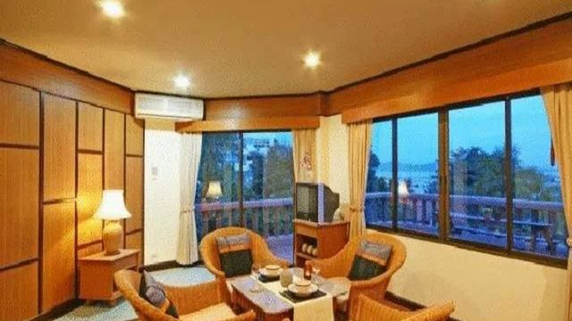 Таиланд, Чонбури, Джомтьен - Botany Beach Resort 3 Star смотреть онлайн