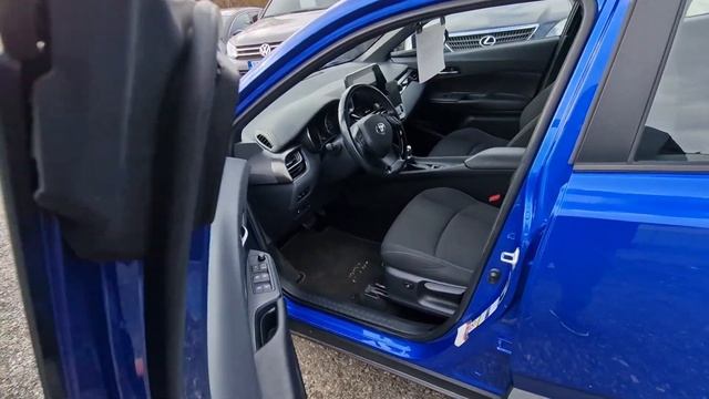 Toyota C-HR: за что любят и почему потом продают смотреть онлайн