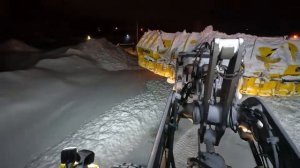 Норвегия | Уборка снега в парковочной зоне после очередного снегопада