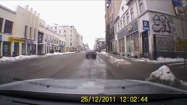 На красный? В три полосы? Да легко) смотреть онлайн