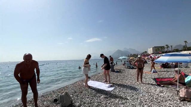 Велосипед, море и рынок в Анталье. Погода и море в октябре в Турции смотреть онлайн