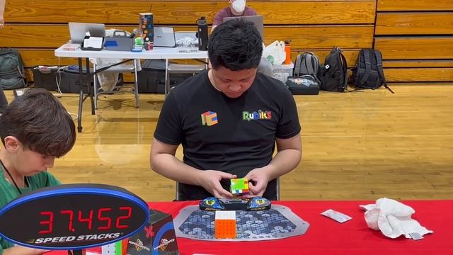 WR 5x5 Rubik's Cube (37.00) Average World Record смотреть онлайн