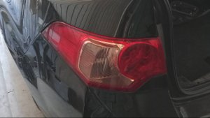 Как снять фонарь в крыле Хонда Аккорд 8