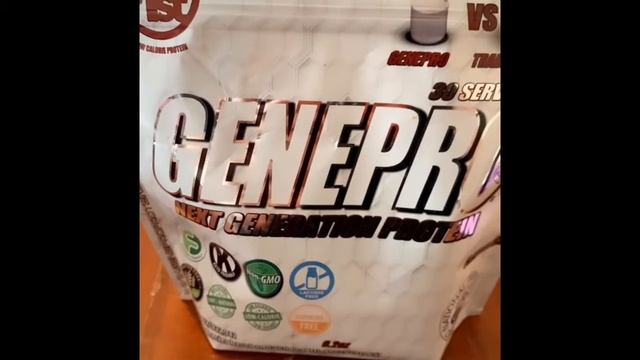 WHAT DO I EAT FOR PROTEIN AFTER WLS? TIPS for staying focused. BARIATRIC VITAMINS and MORE смотреть онлайн