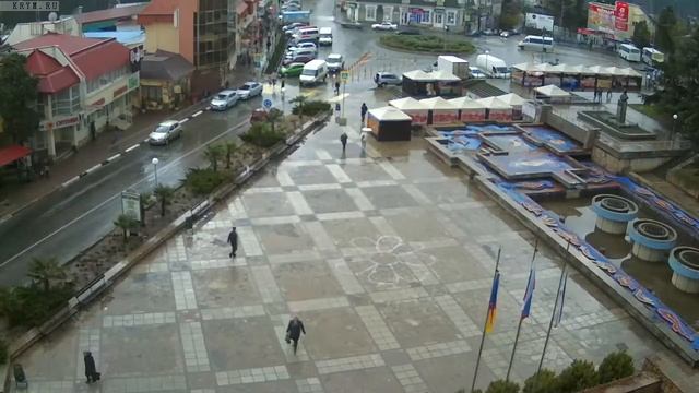 Вебкамера "Площадь Советская". Запись 30.11.2017 11:00:06 смотреть онлайн