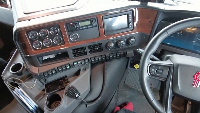 GITI Tyres Big Test, Kenworth K 220 2.8m Aerodyne 6x4 смотреть онлайн