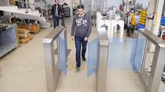 Turnicheti Gotschlich Axioma for Bikes смотреть онлайн