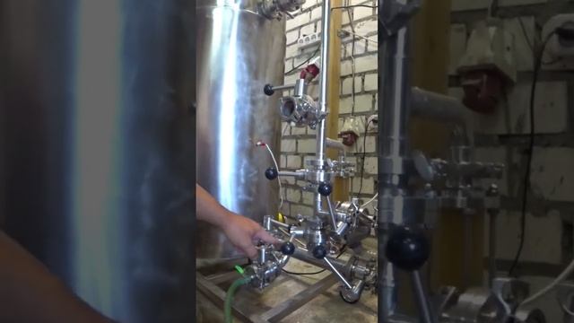 Безкислородный перелив сусла после фильтрации. Промпенза #цкт #пвк #пиво #пивоварение #пивоварня смотреть онлайн