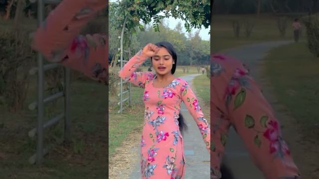 Village Girl Dance смотреть онлайн