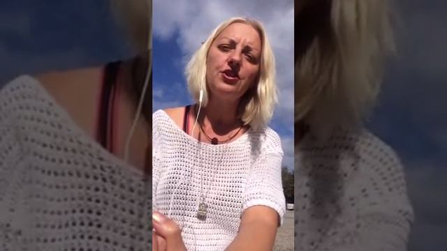 Почему земля круглая, а дома по васту квадратные?