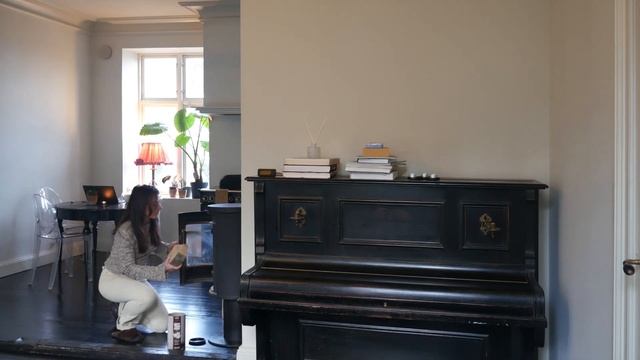 Touring a Brand Manager's Stylish Apartment in Norway! смотреть онлайн
