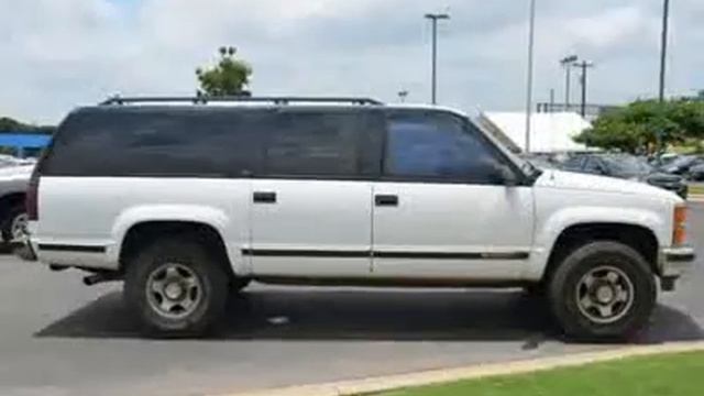 1999 CHEVROLET SUBURBAN Austin, TX XJ478457 смотреть онлайн