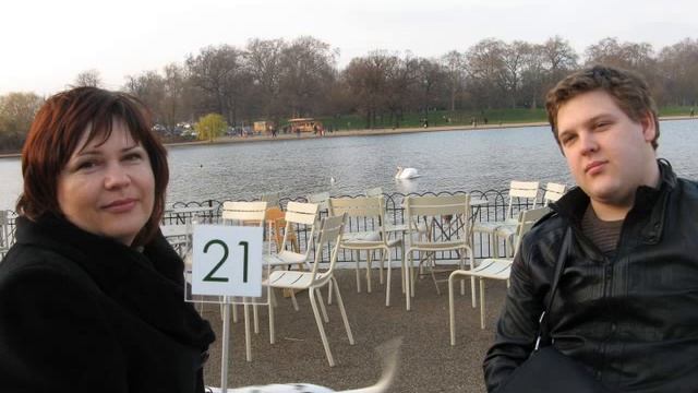 Hyde Park.wmv смотреть онлайн