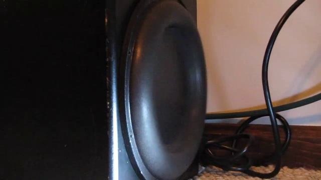 Sunfire True Sub doing its thing... смотреть онлайн