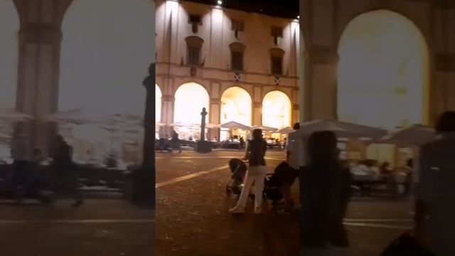 Италия, Тоскана, главная площадь города Ареццо. смотреть онлайн