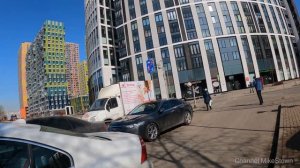 Гуляем по Кутузовскому проспекту и показываем изнанку дворов.