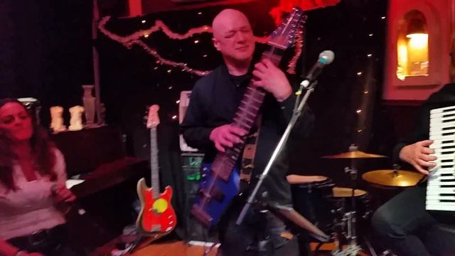 Pancho Bar Yoni-Nicko-Ron-Marius170211 смотреть онлайн