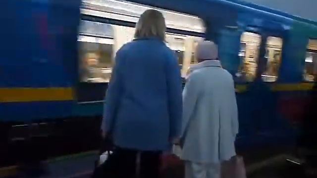 Арт-поезд второй линии, ст. Минская смотреть онлайн