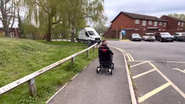 LITH-TECH MOBILITY capable lightweight Motorised wheelchair (Compact +) electric folding wheelchair смотреть онлайн