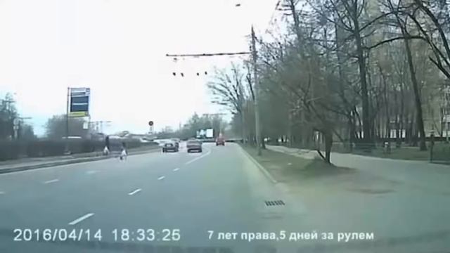 Вождение Женщины за рулем,уморная классика смотреть онлайн