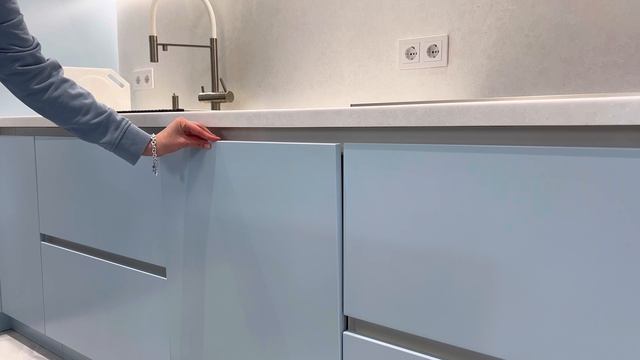 ❄️ Кухня вашей мечты в цвете "Ледяная гладь" смотреть онлайн