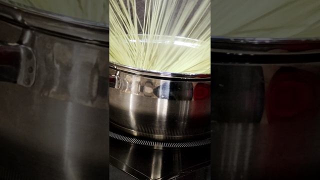 Шенлдон и его любимое блюдо