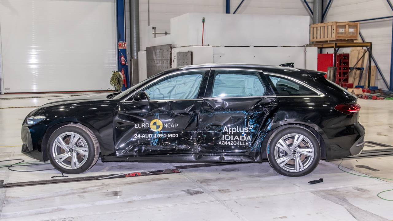 Краш-тест нового Audi A5 2024 от Euro NCAP на CarMaps.Ru смотреть онлайн