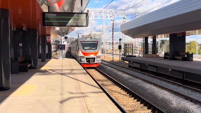Электропоезд ЭП2Д-0024 ЦППК "Кремлёвские курсанты" платформа Марьина Роща смотреть онлайн